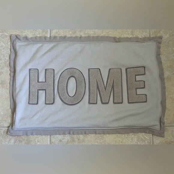 Pottery Barn HOME Appliqué Lumbar Pillow Cover Jersey Gray 16x24” - Picture 2 of 3